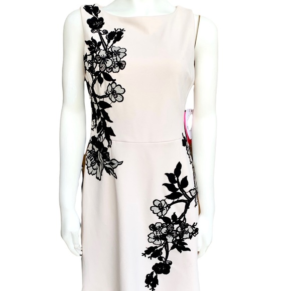 Betsey Johnson appliqué sheath dress - Picture 4 of 4